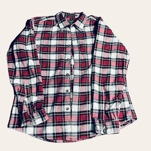 Eddie Bauer Relaxed Fit Plaid Long  Sleeve Button Down Flannel Shirt